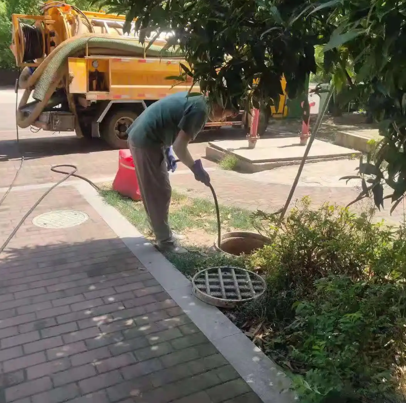 东湖市政排污管道清淤疏通——专业团队，让您全程省心！